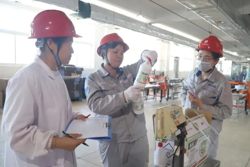 1757056603339969.jpg 2.jpg